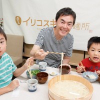 1 手打うどん作り体験教室 2015年6月 11.jpg – イリコスキー製麺所