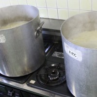 枚方第3団ビーバースカウト6 出張手打ちうどん作り体験 2015年7月12日 434a58fdf83ad250ee5da3e7752a0135.jpg – イリコスキー製麺所