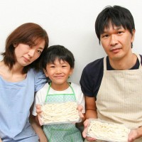 4 手打うどん作り体験教室 2015年9月 42.jpg – イリコスキー製麺所