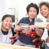 5 手打うどん作り体験教室 2015年9月 51.jpg – イリコスキー製麺所