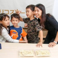 2 手打うどん作り体験教室 2015年10月 2.jpg – イリコスキー製麺所