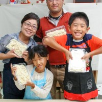 20151012-4 手打うどん作り体験教室 2015年10月 20151012-4.jpg – イリコスキー製麺所