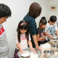 4 手打うどん作り体験教室 2015年10月 41.jpg – イリコスキー製麺所