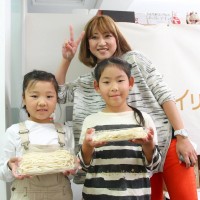 11 手打うどん作り体験教室 2015年11月 118.jpg – イリコスキー製麺所