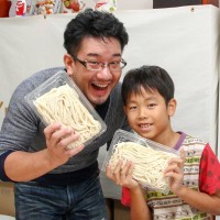 2 手打うどん作り体験教室 2015年11月 28.jpg – イリコスキー製麺所