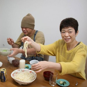 3 手打うどん作り体験教室 2014年6月 3.jpg – イリコスキー製麺所