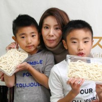 3 手打うどん作り体験教室 2015年11月 312.jpg – イリコスキー製麺所