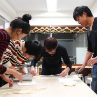 3 手打うどん作り体験教室 2015年11月 313.jpg – イリコスキー製麺所