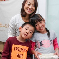 6 手打うどん作り体験教室 2015年11月 65.jpg – イリコスキー製麺所