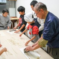 5 手打うどん作り体験教室 2015年11月 5.jpg – イリコスキー製麺所