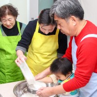 20160101-2 手打うどん作り体験教室 2016年1月 20160101-2.jpg – イリコスキー製麺所