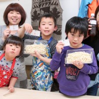 20160305-8 手打うどん作り体験教室 2016年3月 20160305-8.jpg – イリコスキー製麺所