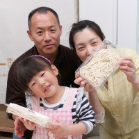 20160320-13 手打うどん作り体験教室 2016年3月 20160320-13.jpg – イリコスキー製麺所