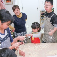 20160321-3 手打うどん作り体験教室 2016年3月 20160321-3.jpg – イリコスキー製麺所