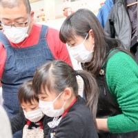 20160327-14 手打うどん作り体験教室 2016年3月 20160327-14.jpg – イリコスキー製麺所