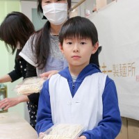 20160329-2 手打うどん作り体験教室 2016年3月 20160329-2.jpg – イリコスキー製麺所