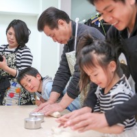 20160329-6 手打うどん作り体験教室 2016年3月 20160329-6.jpg – イリコスキー製麺所