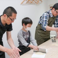 20160403-6 手打うどん作り体験教室 2016年4月 20160403-6.jpg – イリコスキー製麺所
