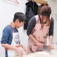 20160407-10 手打うどん作り体験教室 2016年4月 20160407-10.jpg – イリコスキー製麺所