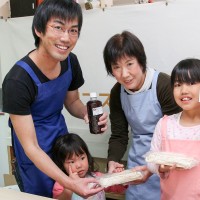 20160424-7 手打うどん作り体験教室 2016年4月 20160424-7.jpg – イリコスキー製麺所
