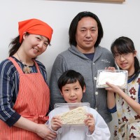 20160429-17 手打うどん作り体験教室 2016年4月 20160429-17.jpg – イリコスキー製麺所