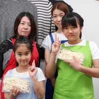 20160430-11 手打うどん作り体験教室 2016年4月 20160430-11.jpg – イリコスキー製麺所