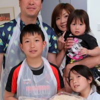 20160505-13 手打うどん作り体験教室 2016年5月 20160505-13.jpg – イリコスキー製麺所