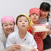 20160612-5 手打うどん作り体験教室 2016年6月 20160612-5.jpg – イリコスキー製麺所