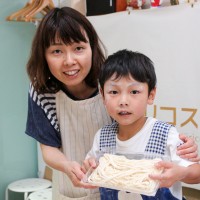 20160619-16 手打うどん作り体験教室 2016年6月 20160619-16.jpg – イリコスキー製麺所