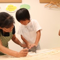 20160816-1 手打ちうどん作り体験教室 2016年8月 20160816-1.jpg – イリコスキー製麺所