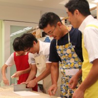 20160817-12 手打ちうどん作り体験教室 2016年8月 20160817-12.jpg – イリコスキー製麺所