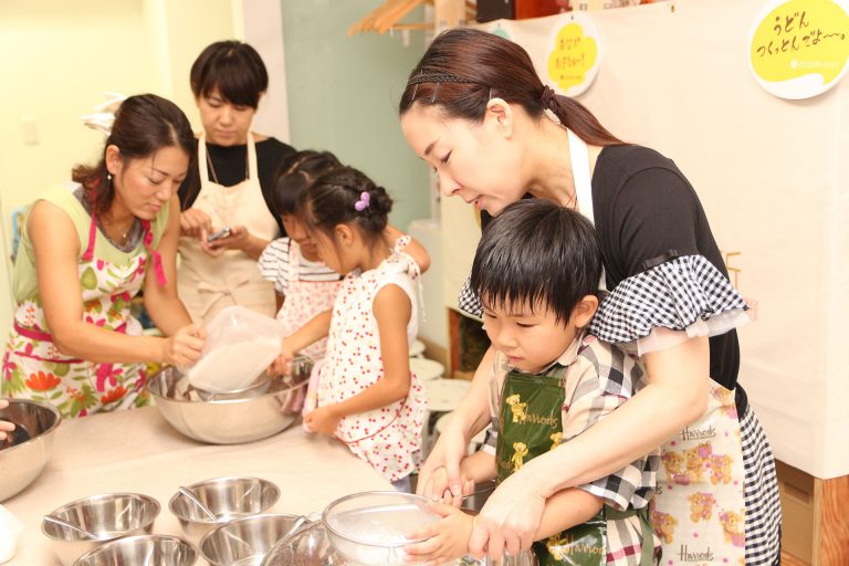 阿鼻叫喚の…？ 手打ちうどん作り体験教室 2016年9月 20160919-1.jpg – イリコスキー製麺所