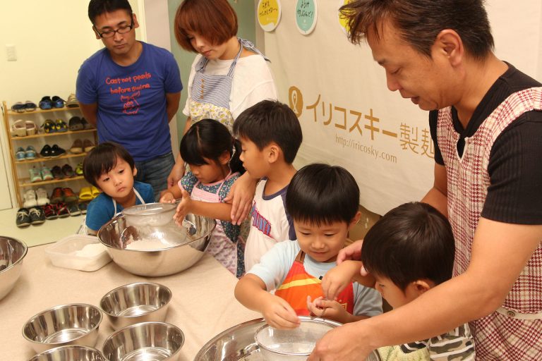 阿鼻叫喚の…？ 手打ちうどん作り体験教室 2016年9月 20160924-1.jpg – イリコスキー製麺所