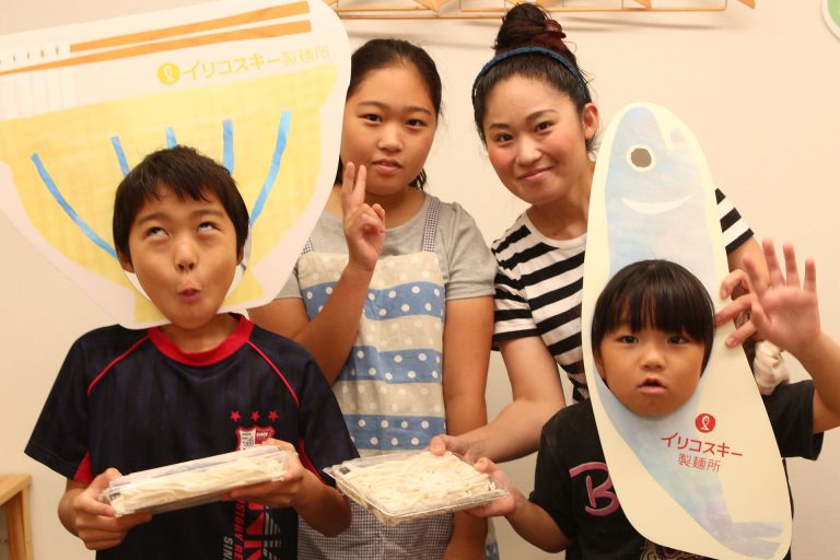 阿鼻叫喚の…？ 手打ちうどん作り体験教室 2016年9月 20160924-3.jpg – イリコスキー製麺所