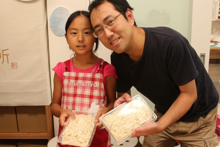 仲良しさんが集まってくれる場所ってうれしいですね 手打ちうどん作り体験教室 2016年9月 20160925-14.jpg – イリコスキー製麺所