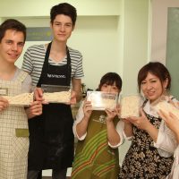 20160925-7 手打ちうどん作り体験教室 2016年9月 20160925-7.jpg – イリコスキー製麺所