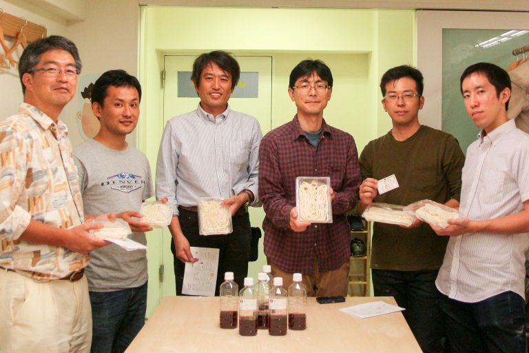 沖縄からの、そして80歳のお客さま 手打ちうどん作り体験教室 2016年10月 20161019-1.jpg – イリコスキー製麺所