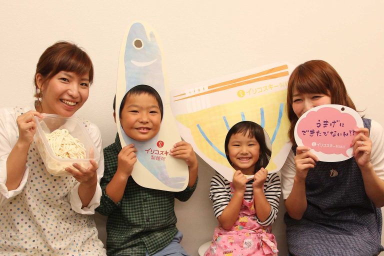 沖縄からの、そして80歳のお客さま 手打ちうどん作り体験教室 2016年10月 20161023-5.jpg – イリコスキー製麺所