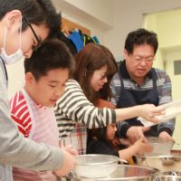 20161127-5 手打ちうどん作り体験教室 2016年11月 20161127-5.jpg – イリコスキー製麺所