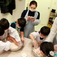 20161223-11 手打ちうどん作り体験教室 2016年12月 20161223-11.jpg – イリコスキー製麺所