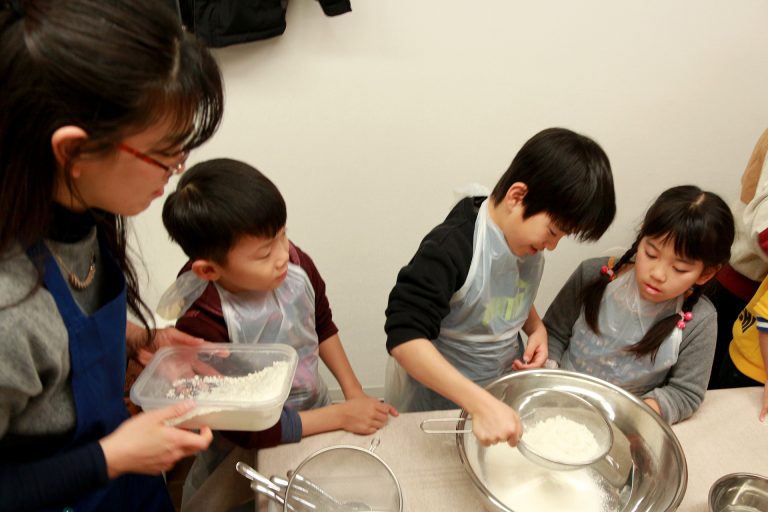 きれいなお団子、できました 手打ちうどん作り体験教室 2016年12月 20161230-5.jpg – イリコスキー製麺所