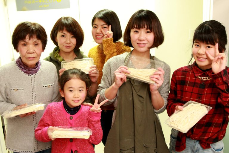 きれいなお団子、できました 手打ちうどん作り体験教室 2016年12月 20161231-9.jpg – イリコスキー製麺所