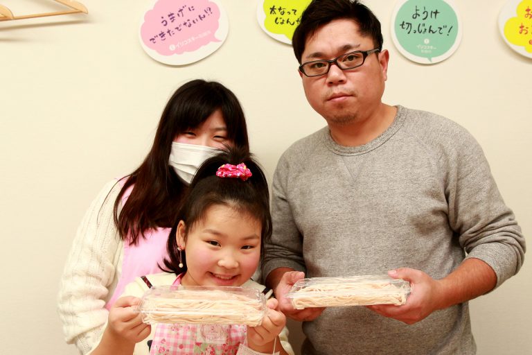 きれいなお団子、できました 手打ちうどん作り体験教室 2016年12月 20170102-15.jpg – イリコスキー製麺所