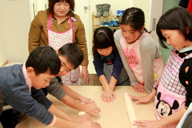 きれいなお団子、できました 手打ちうどん作り体験教室 2016年12月 20170105-1.jpg – イリコスキー製麺所