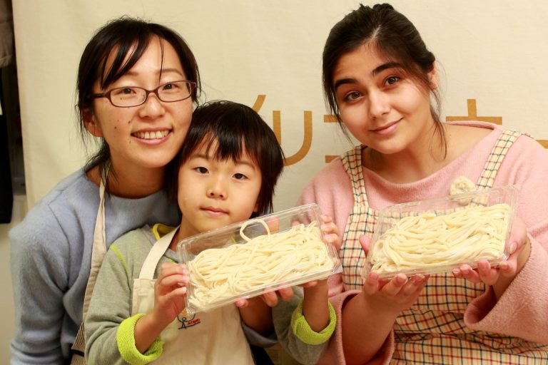 きれいなお団子、できました 手打ちうどん作り体験教室 2016年12月 20170105-7.jpg – イリコスキー製麺所