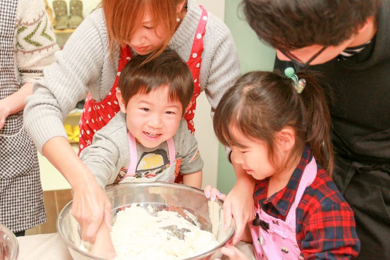 帰省先からお戻りになる前に 手打ちうどん作り体験教室 2017年1月 20170122-2.jpg – イリコスキー製麺所