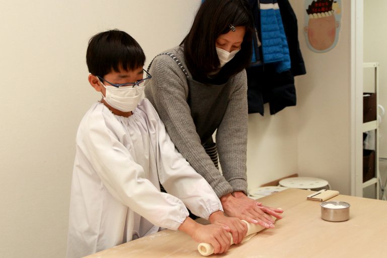 帰省先からお戻りになる前に 手打ちうどん作り体験教室 2017年1月 20170124-2.jpg – イリコスキー製麺所