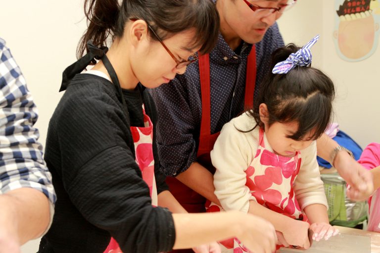 ご近所さん、ありがとうございます！ 手打ちうどん作り体験教室 2017年1月 20170128-4.jpg – イリコスキー製麺所