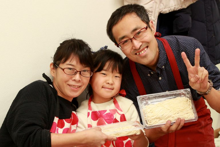 ご近所さん、ありがとうございます！ 手打ちうどん作り体験教室 2017年1月 20170128-6.jpg – イリコスキー製麺所