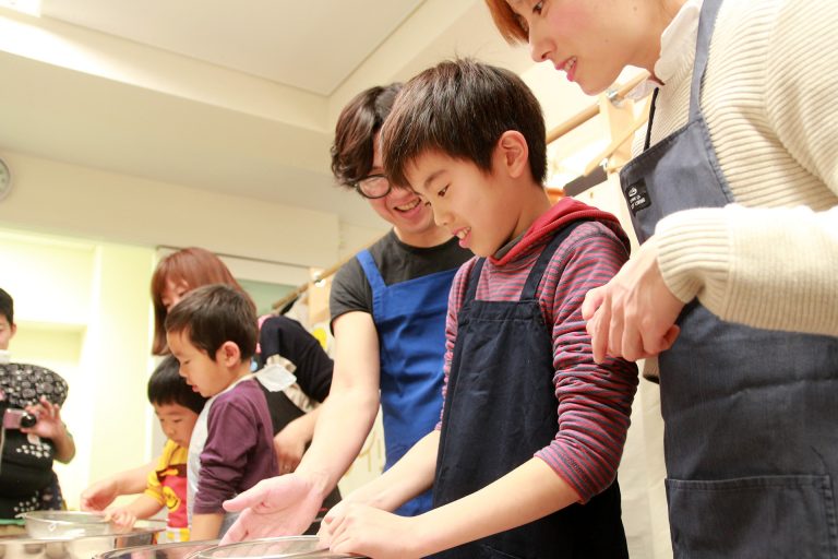 ご近所さん、ありがとうございます！ 手打ちうどん作り体験教室 2017年1月 20170205-11.jpg – イリコスキー製麺所